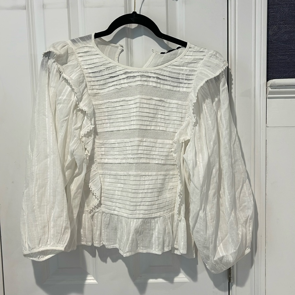 American eagle white top